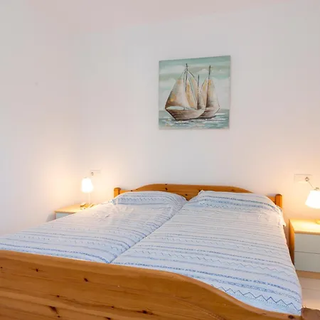 Calablanca Atico By Bookindenia